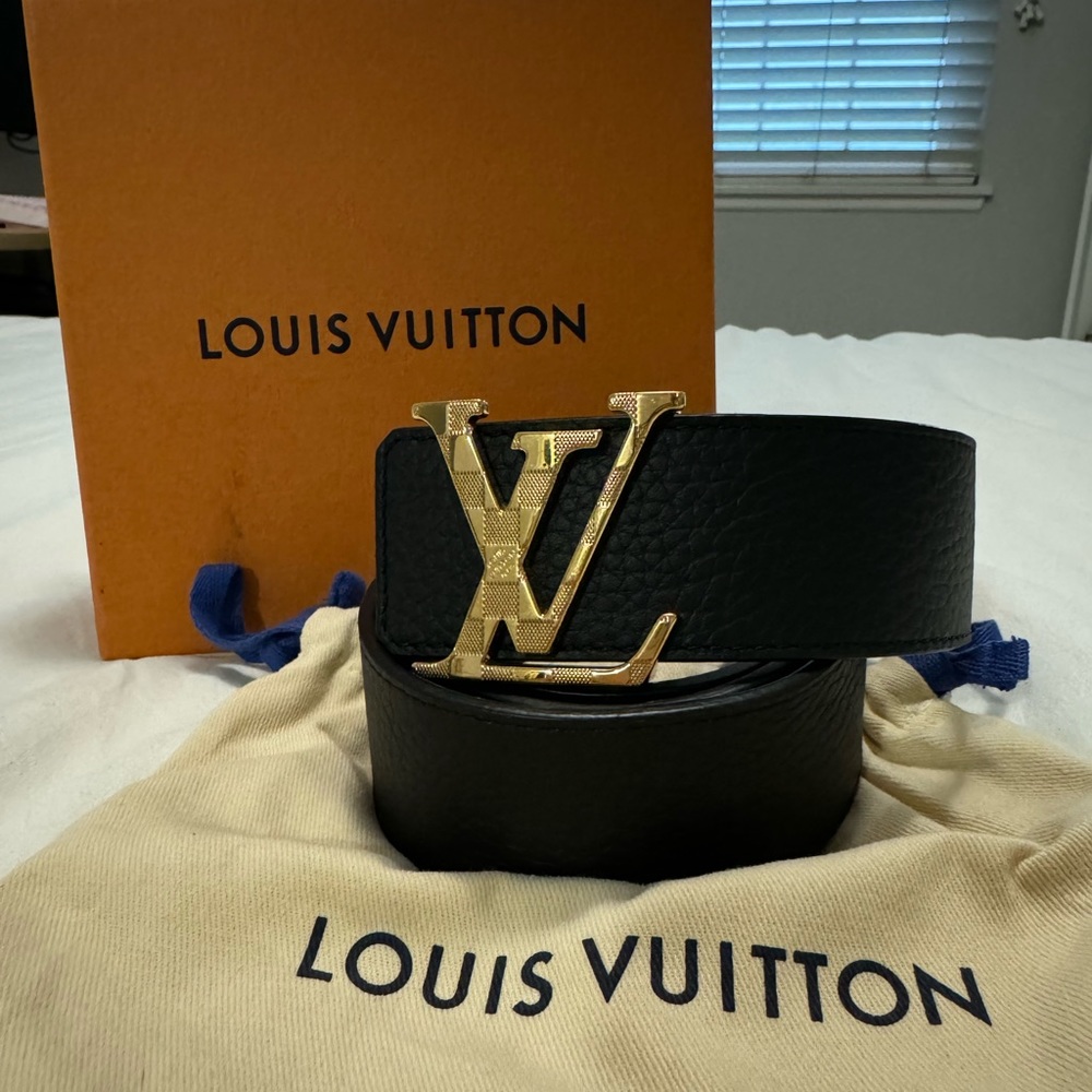 Louis Vuitton Men’s Reversible Belt